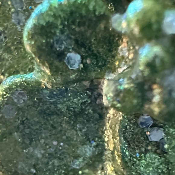 Chic Green Floral Statement Ring - Picture 7 of 17